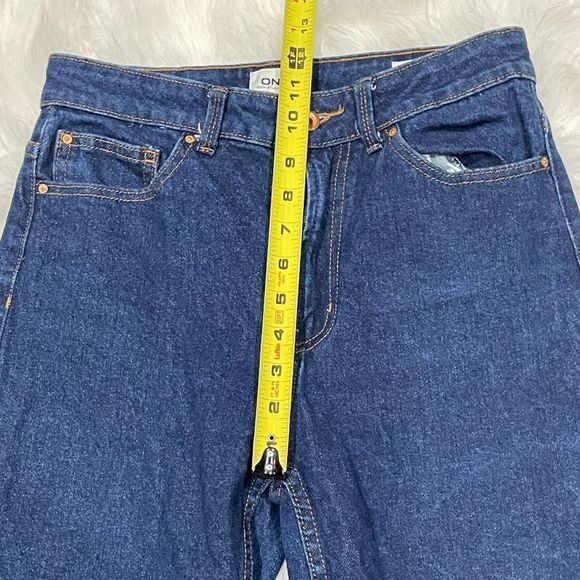 ONLY high waisted straight raw hem jeans size 28 - Picture 10 of 10
